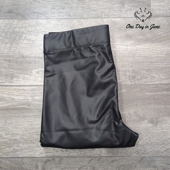 Max Studio Faux Leather Ankle Skinny Pants Size M - Picture 6 of 6